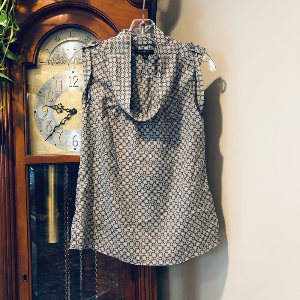 Banana Republic blouse size xs